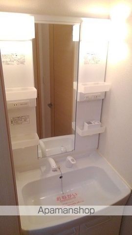 ブライト ローレルの内装写真