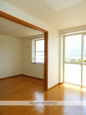アイランド古本の内装写真