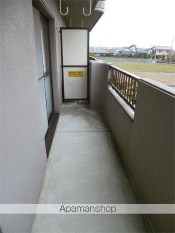 RAFFINE泉の内装写真