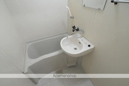 サンコーポ岡田[1K/23.18m2]のバス