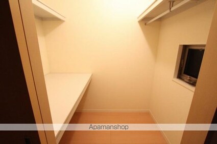 メリーメゾン[2LDK/69.68m2]の収納