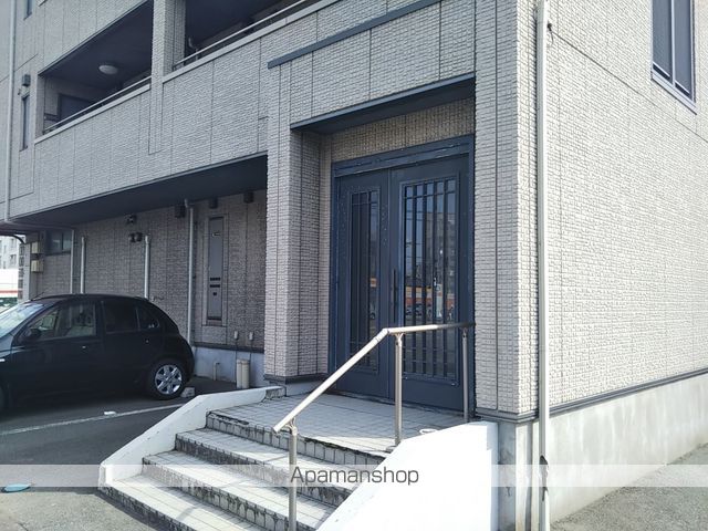 シェラトン開和町の玄関写真