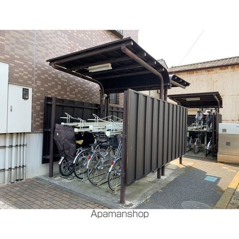 レジデンス原山の外観写真