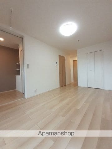 クレストIIIの内装写真