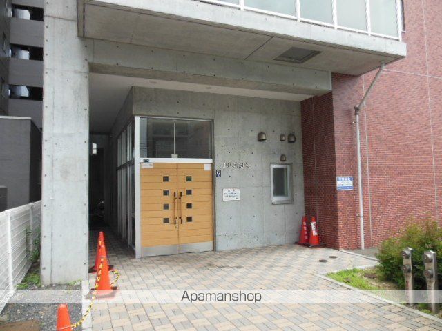 LEE北9条の玄関写真