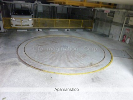 カンサ石山[1K/22m2]の駐車場