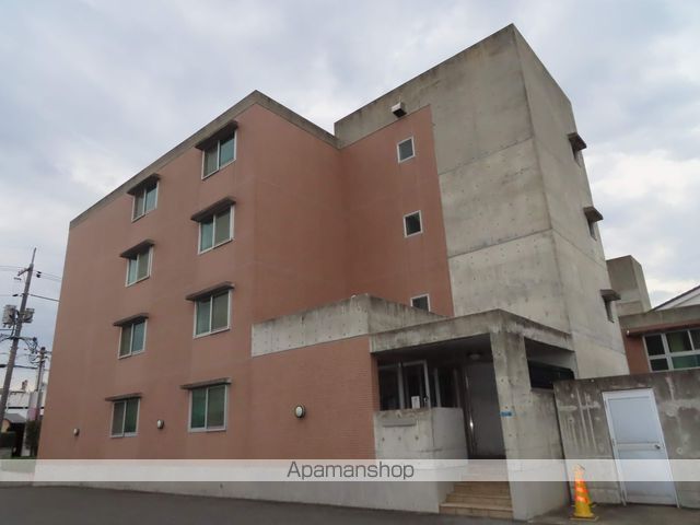 YNT第1マンションの外観写真