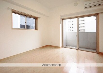 ライブコート泉（イズミ）[1K/24.37m2]のリビング・居間