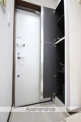 ファーストインプレス[1K/18m2]の玄関1