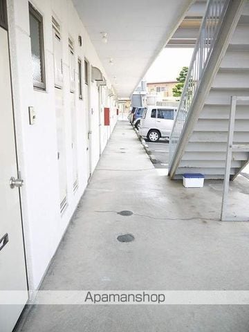篠ノ井線 広丘駅 徒歩17分 4階建 築37年の玄関写真