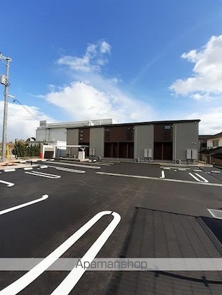 モントランブラン[1LDK/50.14m2]の駐車場