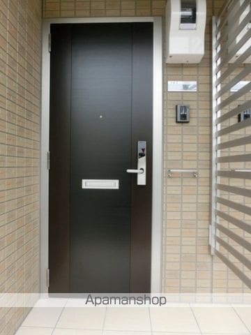 みつばち本町IIIの外観写真