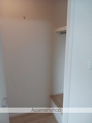 シュラインサイド[1LDK/44.32m2]の収納