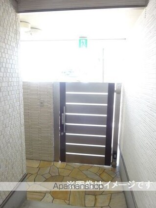 和歌山県和歌山市新中通５丁目[1K/29.5m2]のロビー