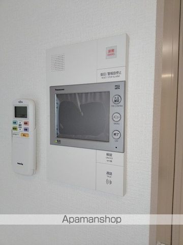 セレニテ江坂グランデの内装写真