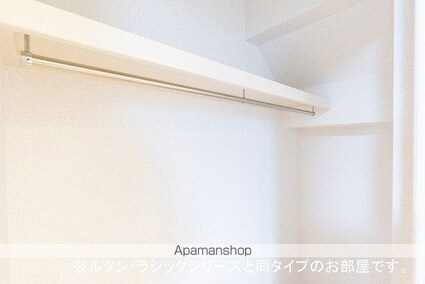 エムズガーデンＢ[1R/32.43m2]の収納