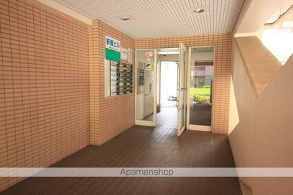 新屋ビル[1K/24.36m2]のエントランス