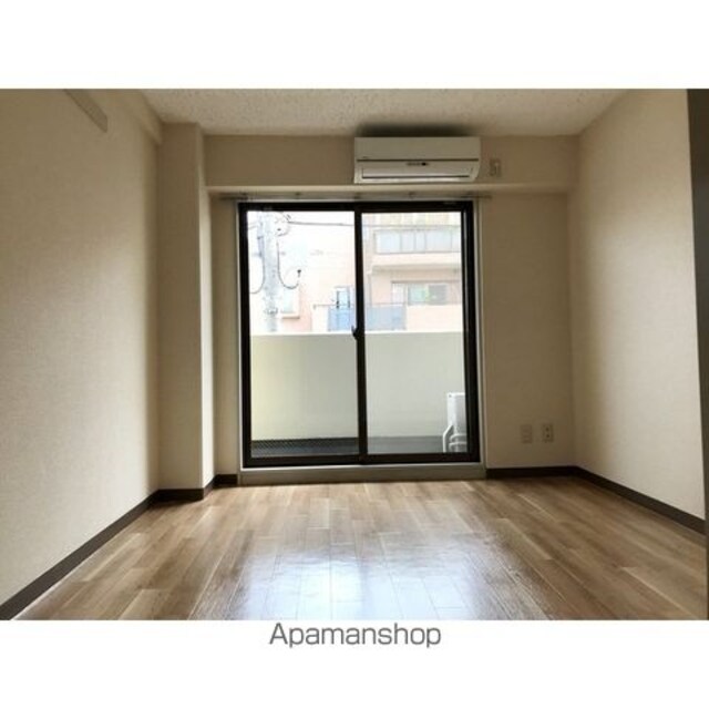 サザン三軒茶屋[1R/21.15m2]のリビング・居間