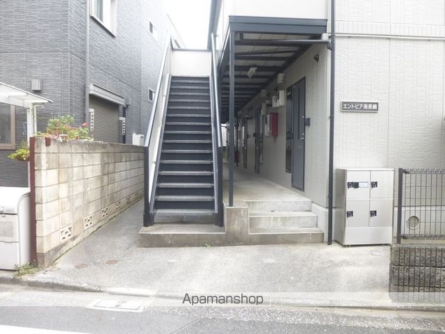 エントピア南長崎の玄関写真