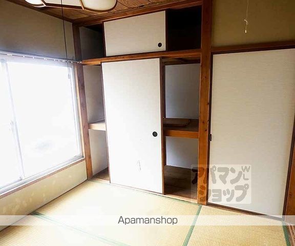大宮一ノ井町15ー5貸家の内装写真