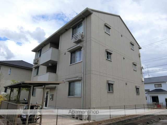 ＪＲ東海道本線 袋井駅 バス乗車時間：10分 最寄りバス停で下車 徒歩6分 3階建 築12年の外観写真