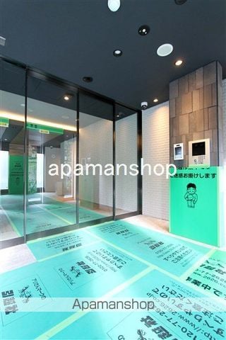 レオンコンフォート難波CLEAの玄関写真