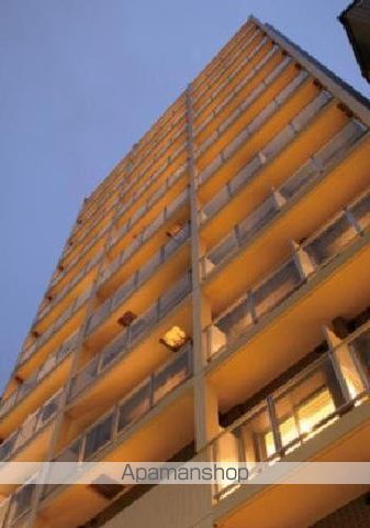 ドゥーエ新富町の外観写真