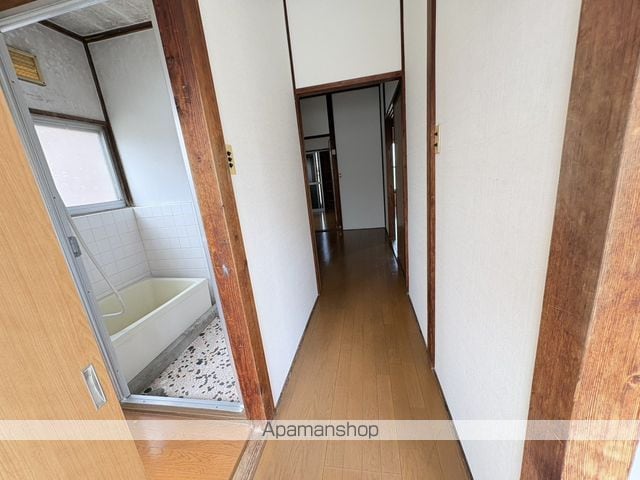 平塚市 1階建 築51年の内装写真
