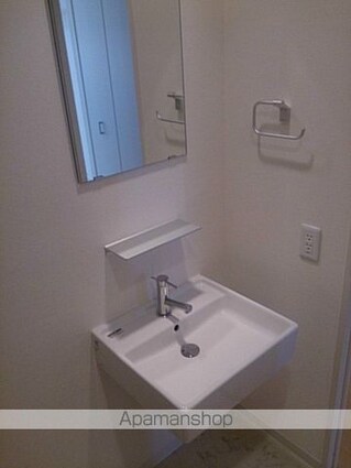 東京都武蔵野市吉祥寺本町１丁目[1K/28.76m2]の洗面所