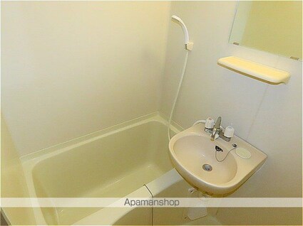 レオパレスＷＨＩＴＥ　ＷＥＬＬ[1K/23.18m2]のバス