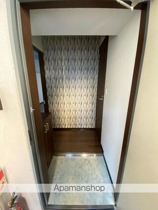 プレシャスタイム亀井町[1LDK/31.68m2]の玄関