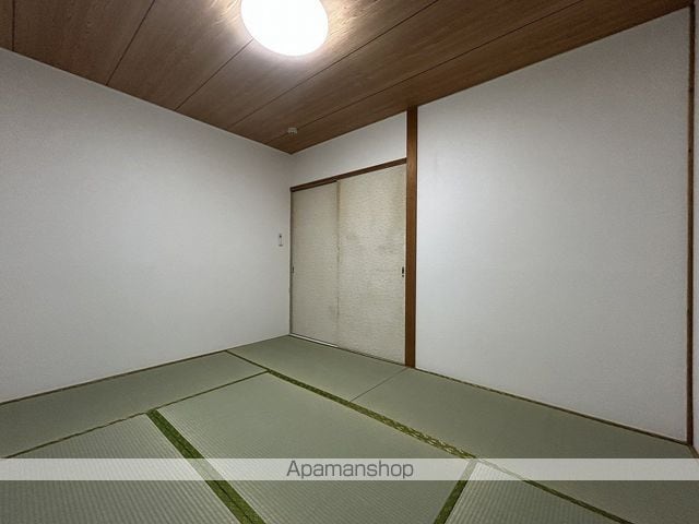 ロイヤルハウス富丘Aの内装写真