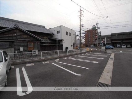 アーバン　ドエル桜　Ａ[1LDK/37.13m2]の駐車場2