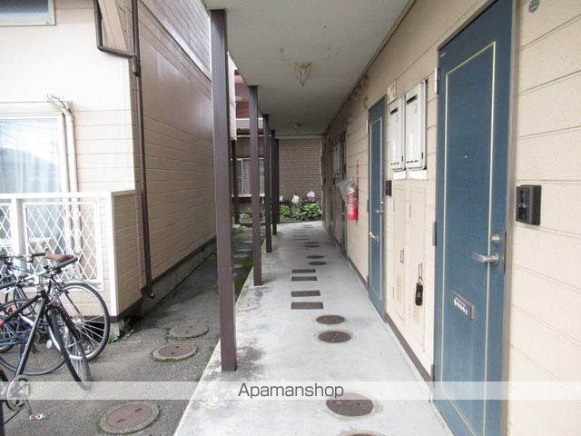 アップルハウス稲荷町の玄関写真