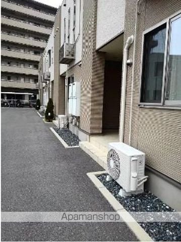 モダングランツFの玄関写真