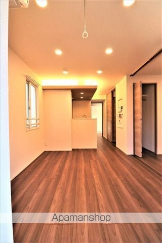 セレスティア中台 IIIの内装写真