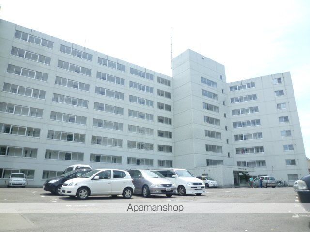 ロイヤルレインボー平岸 A棟の外観写真