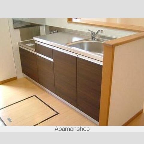 レザンヴェール八つ松の内装写真