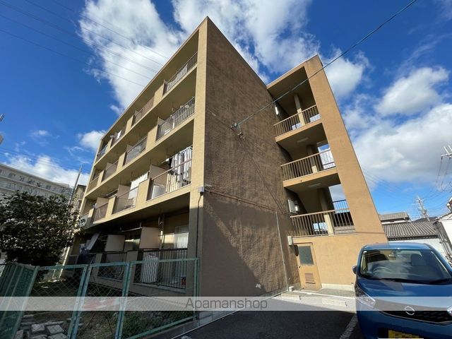 柴本マンションの外観写真