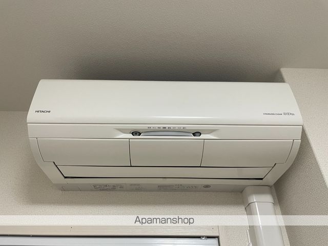 ロイヤルガーデン伊福町の内装写真