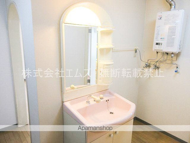 クリスタルハイツRIIの内装写真