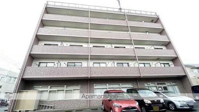 セントラル参番館の外観写真