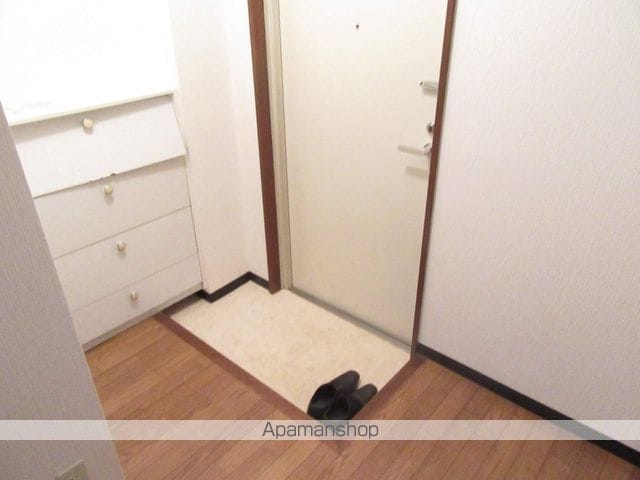 東京都立川市高松町２丁目[2DK/49.2m2]の玄関