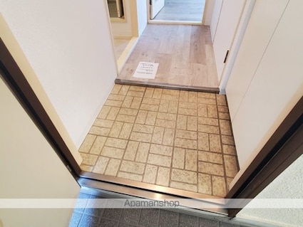 リードプラザ清水[2DK/40m2]の玄関