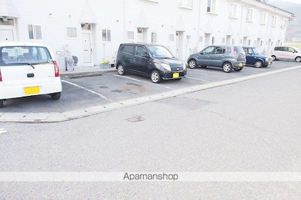 ドミールＴ[2LDK/62m2]の共用部1