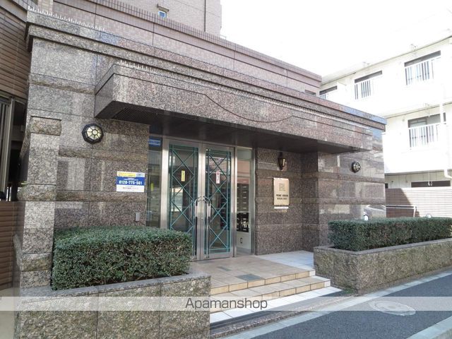 プライムアーバン葛西イーストの玄関写真