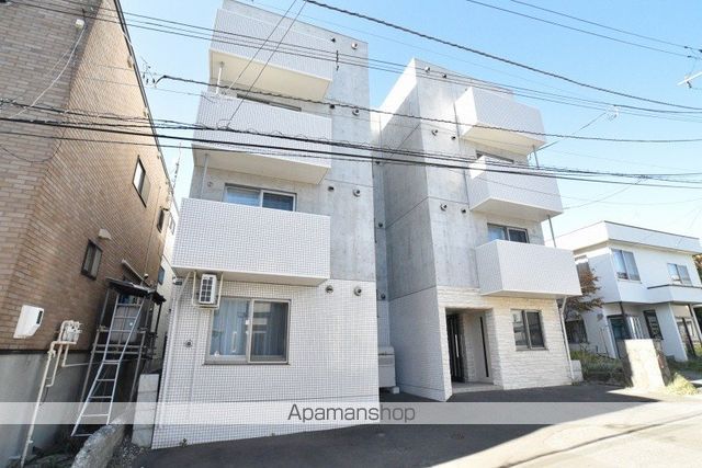 プラトリーナ澄川の外観写真