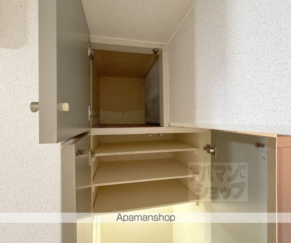 レオ松本の内装写真
