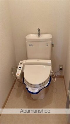 和歌山県和歌山市紀三井寺[2LDK/68.93m2]のトイレ