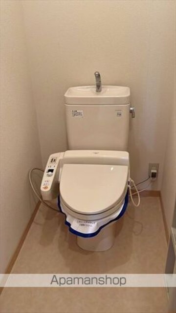和歌山県和歌山市紀三井寺[2LDK/68.93m2]のトイレ